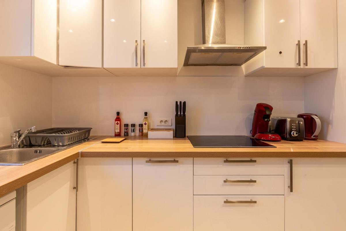 Le Beau Refuge Parisien De Cergy - Parisian Modern Flat At Cergy Bed & Breakfast Exterior photo