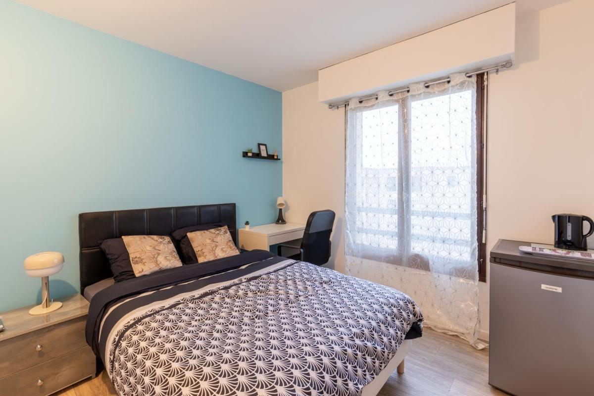 Le Beau Refuge Parisien De Cergy - Parisian Modern Flat At Cergy Bed & Breakfast Exterior photo