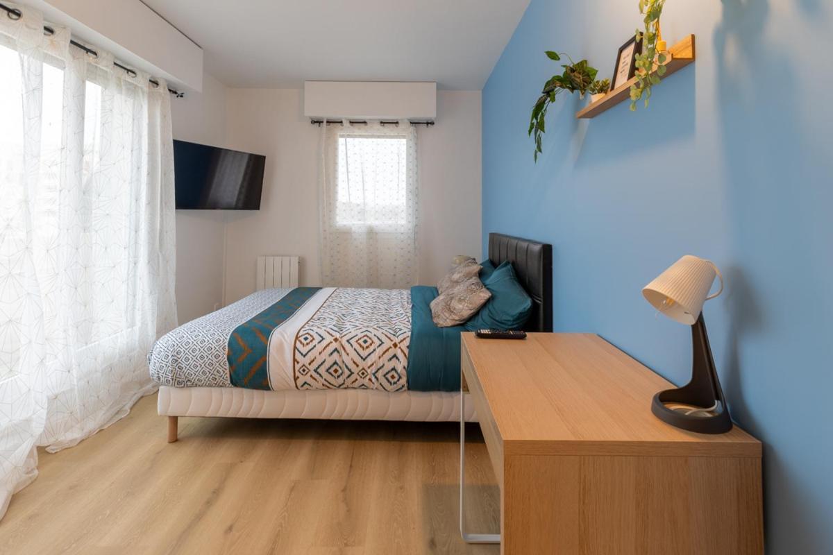 Le Beau Refuge Parisien De Cergy - Parisian Modern Flat At Cergy Bed & Breakfast Exterior photo