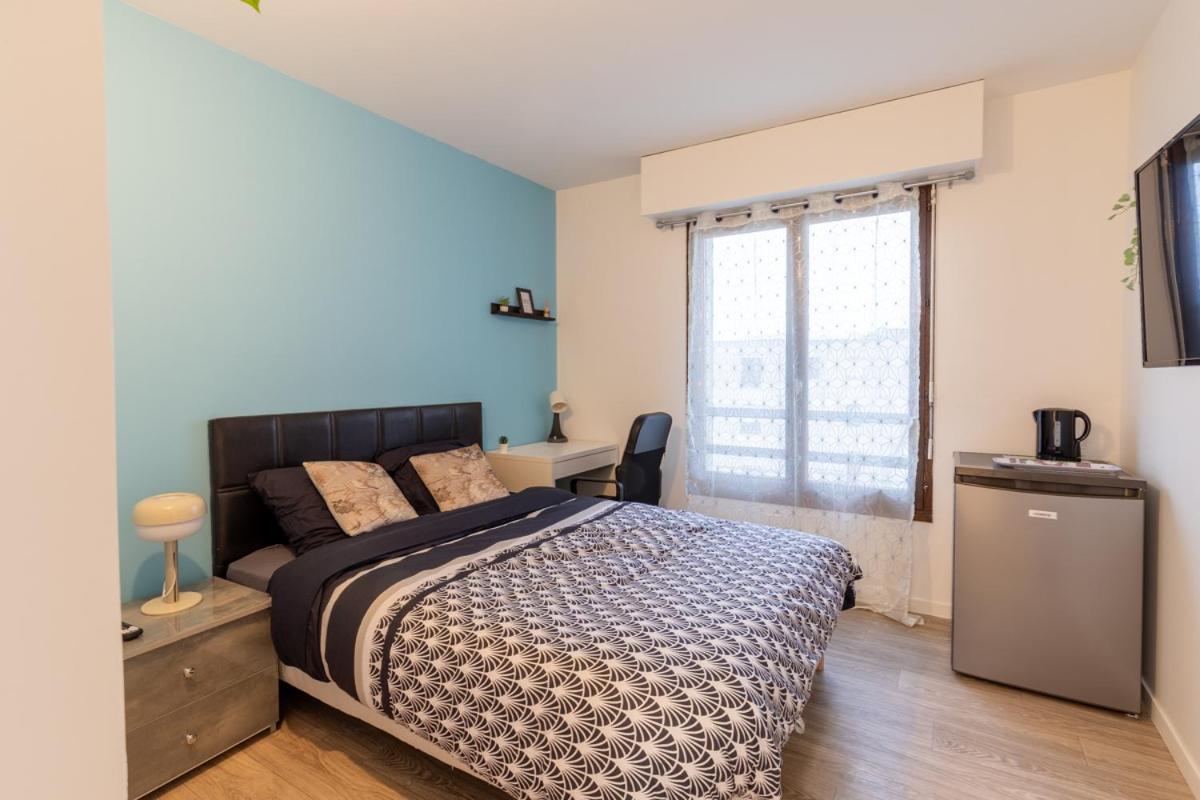 Le Beau Refuge Parisien De Cergy - Parisian Modern Flat At Cergy Bed & Breakfast Exterior photo